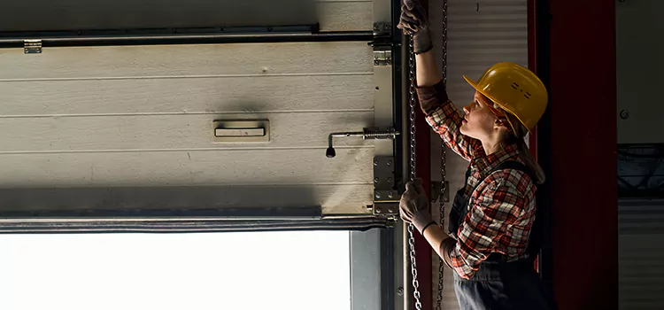 Addressing Common Garage Door Stoppage Issues in Sun City, AZ